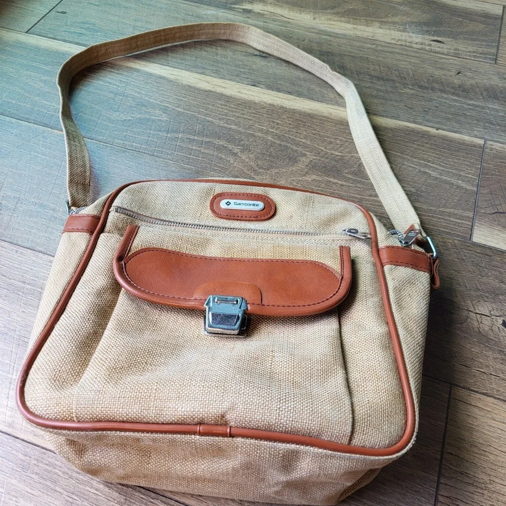 Samsonite Vintage Tan Canvas Crossbody Messenger Bag Brown Trim Travel Pouch